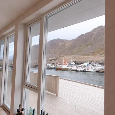 Karlotte's Apartament Ballstad
